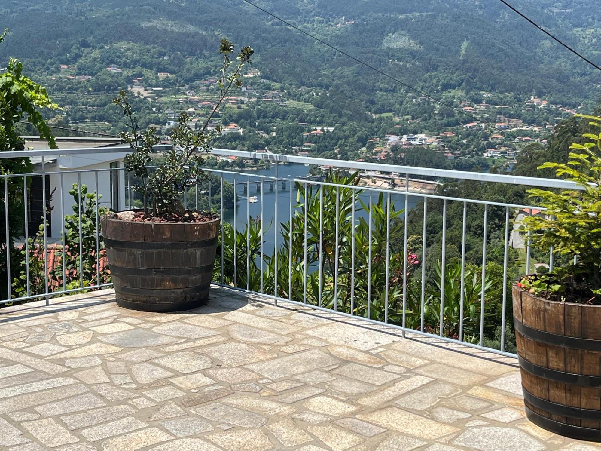 Casa Da Lage - T1 Com Piscina Privada - Geres Жереш Екстер'єр фото